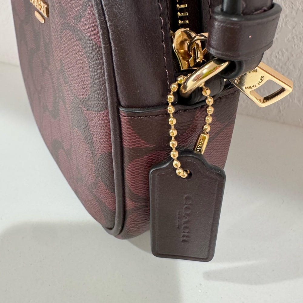 Coach Burgundy Signature Crossbody Bag with Glossy Finish - Picture 3 of 5